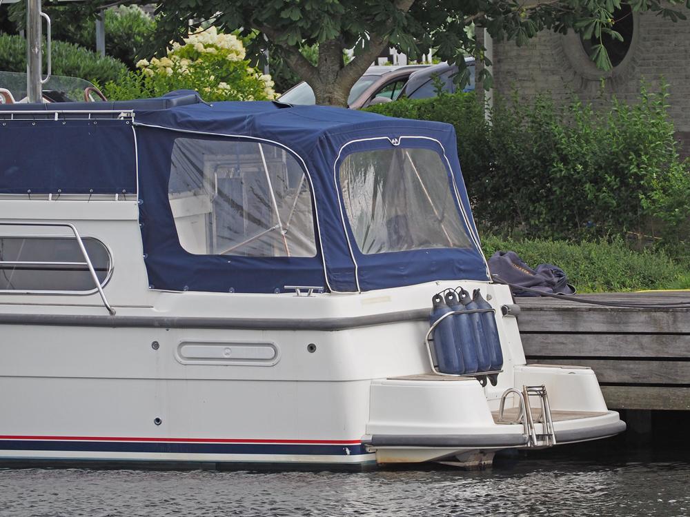 picture Deck equipment